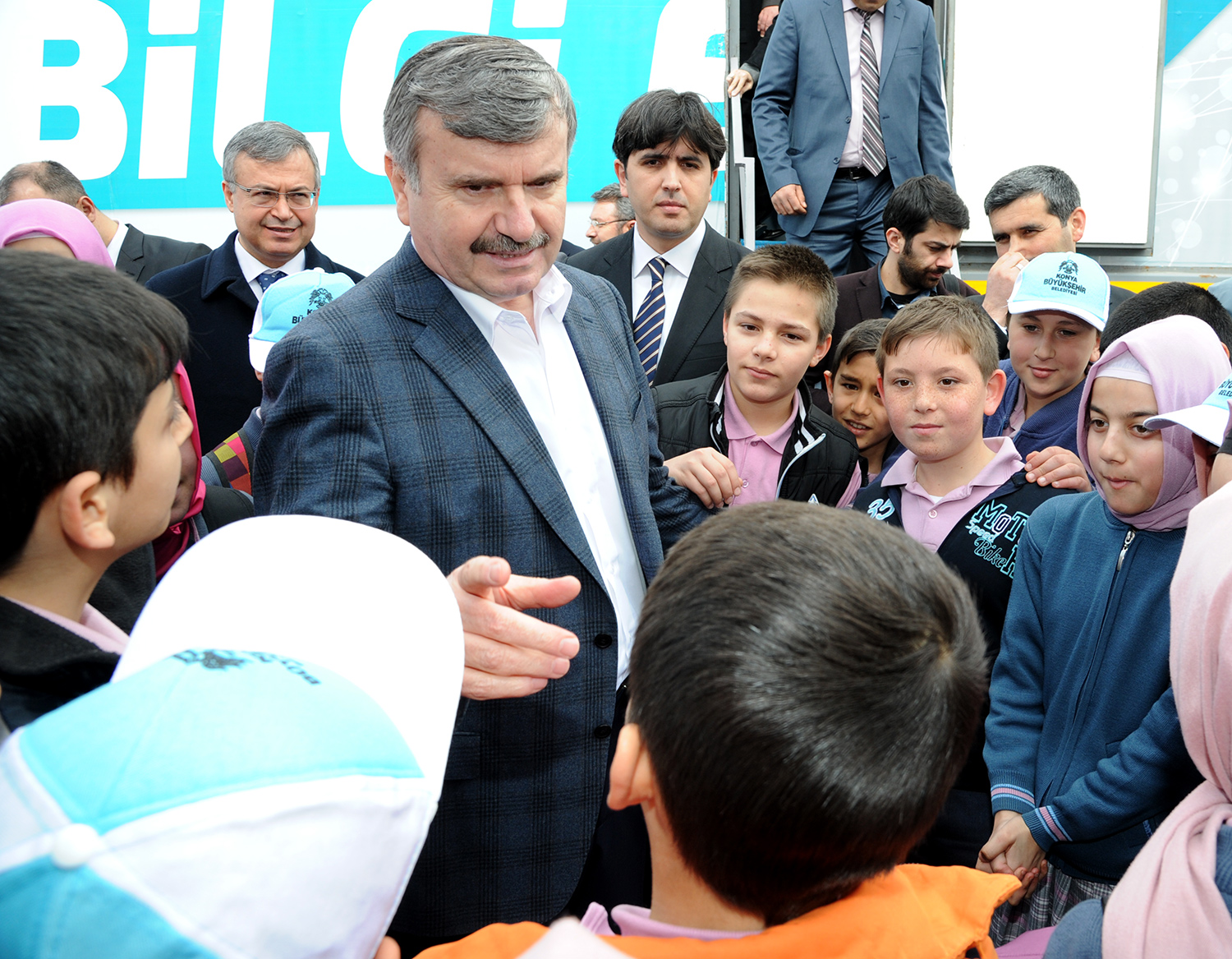 “Medeniyet Okulu” Toplumun Tamamını Kucaklıyor