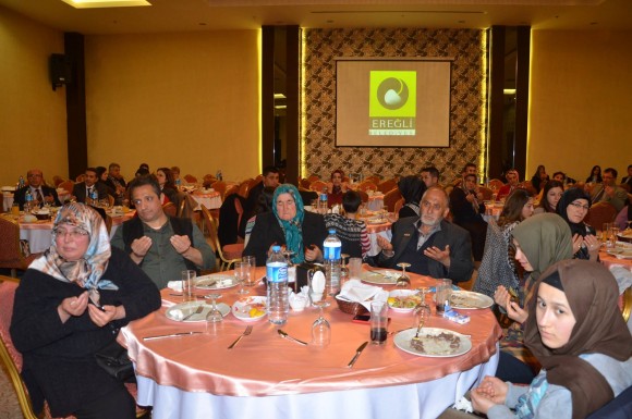 Şehit Aileleri ve Gaziler Onuruna Yemek