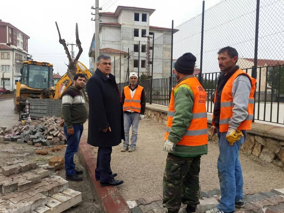 Cadde ve Sokaklar Kaldırıma Kavuşuyor