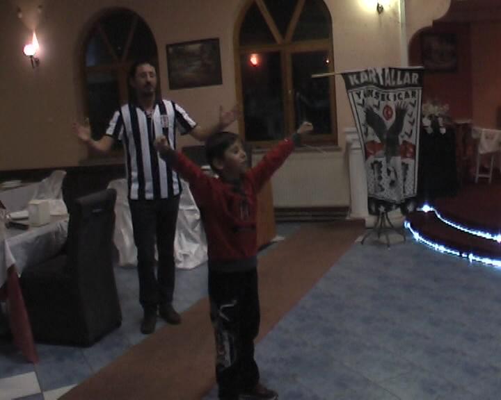 Beşiktaş Taraftarı, 112. Kuruluş Yıl Dönümünü Kutladı