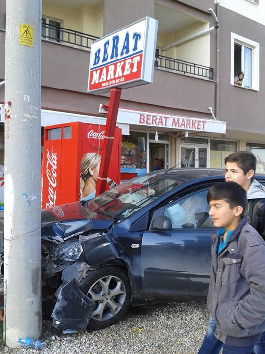 Meydanbaşı Caddesinde Trafik Kazası