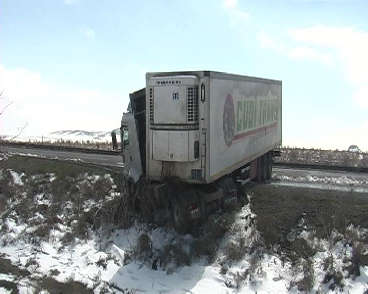 Buzlanma Kazalara Neden Oldu