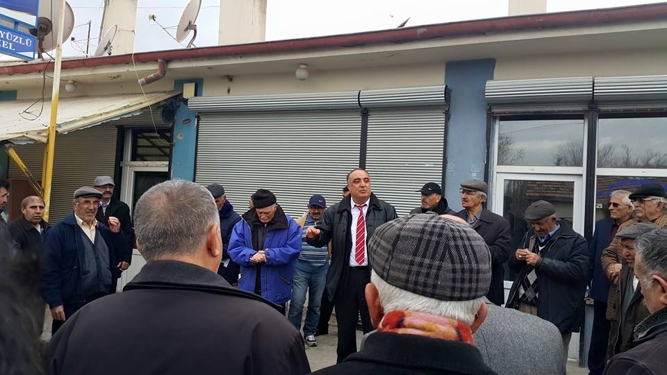 Cömert Zengen'de  Halkla Buluştu