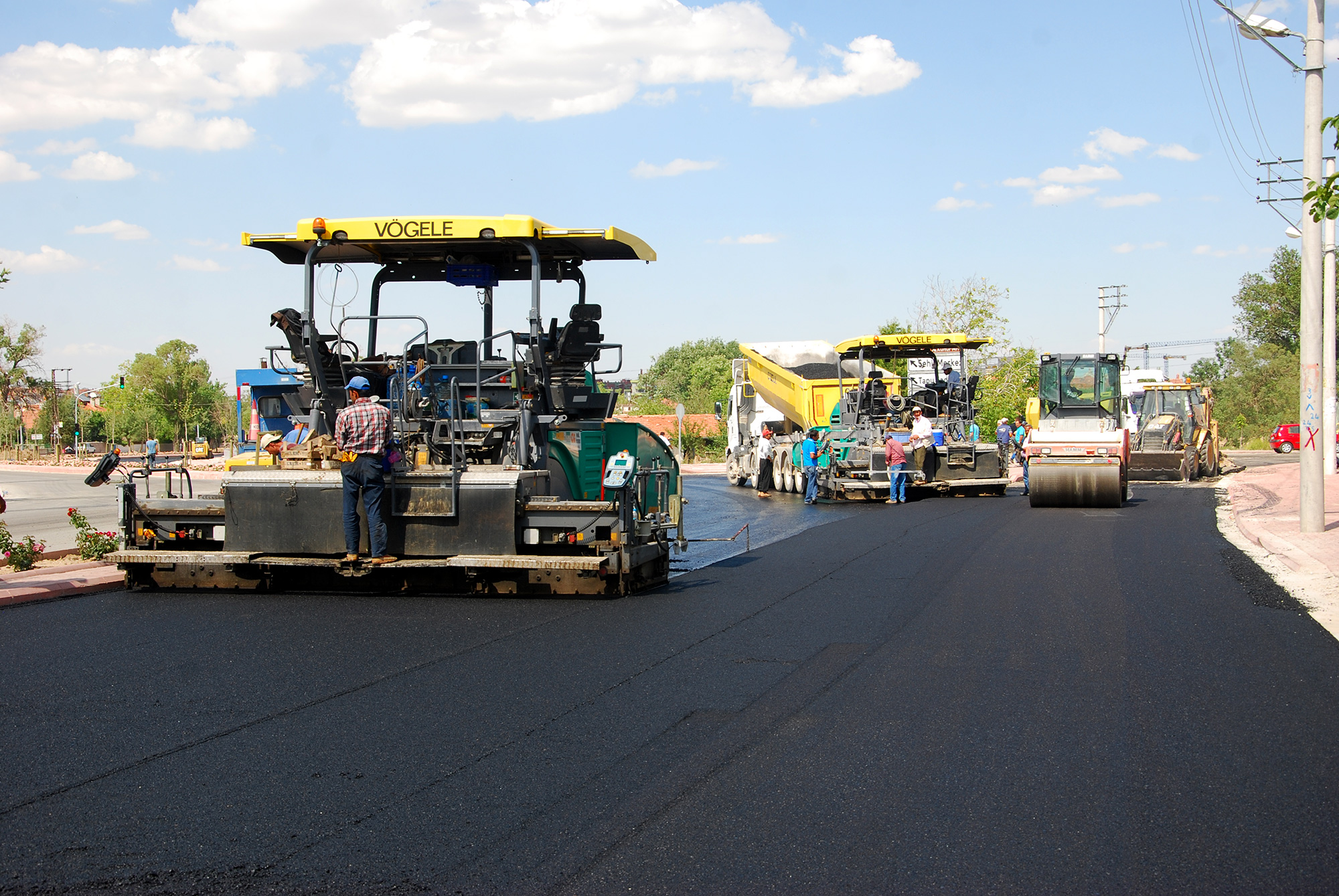 Yeni Bağlanan İlçe ve Mahalle Yolları İçin 190 Milyon Lira
