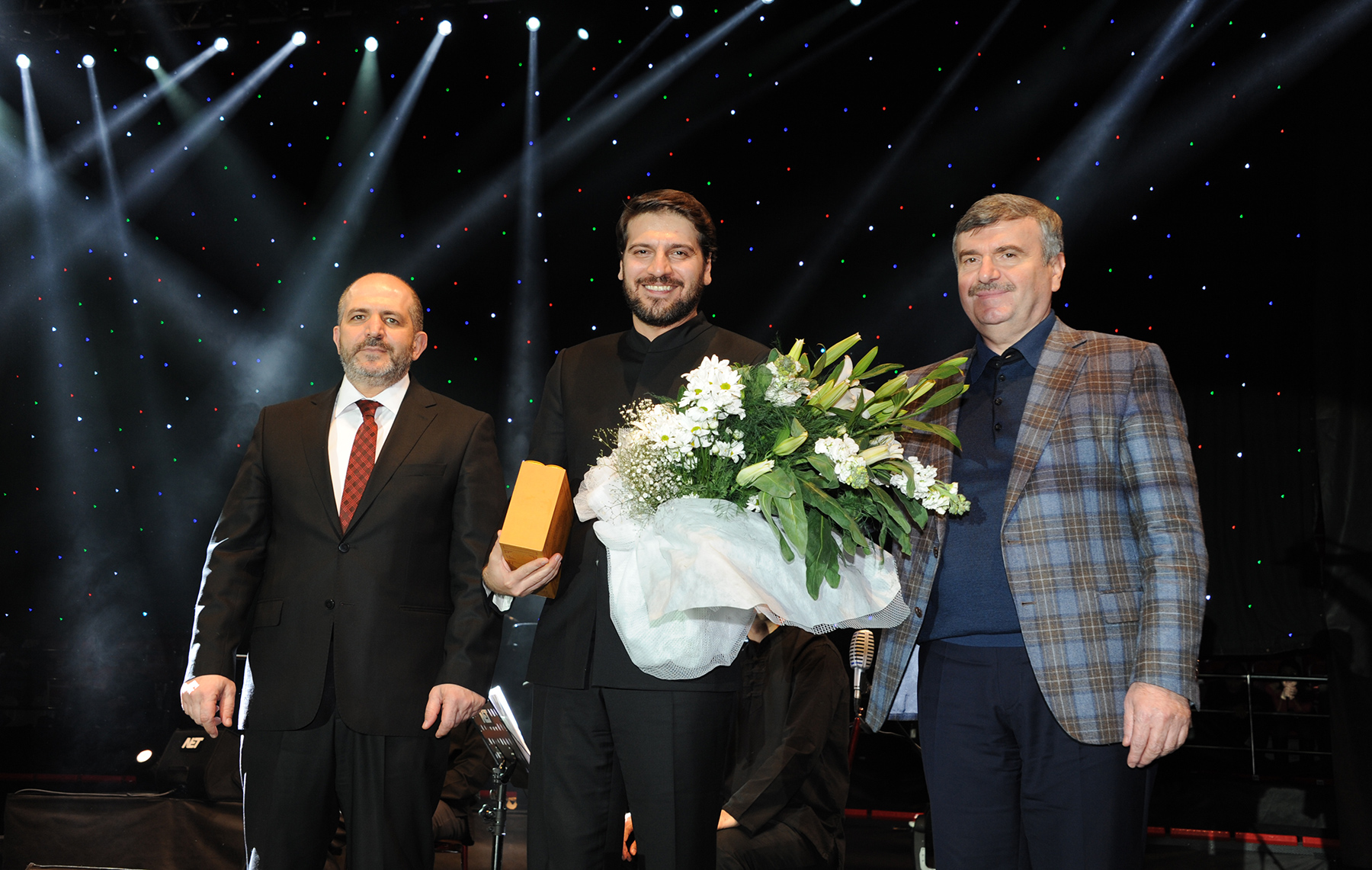 Sami Yusuf İle Kutlu Doğum Coşkusu Yaşandı