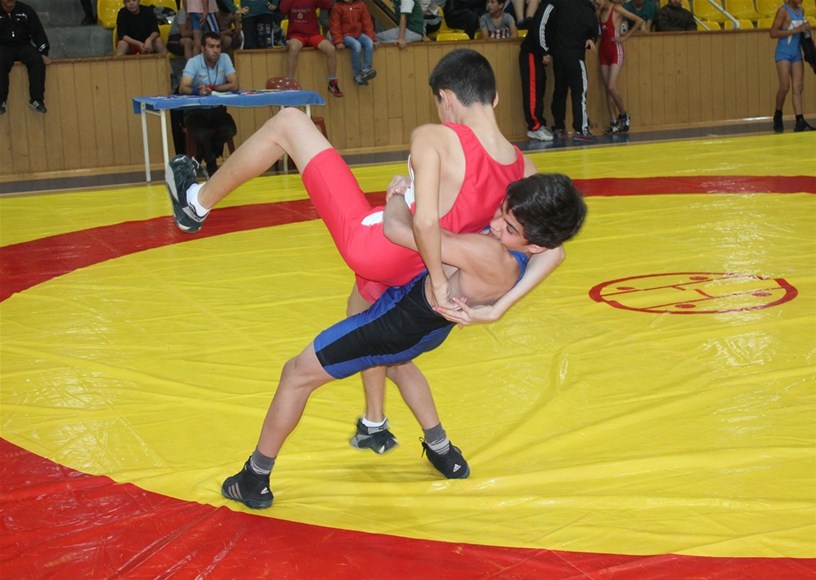 KÜÇÜK SPORCULAR BÜYÜK BAŞARI KAZANDI