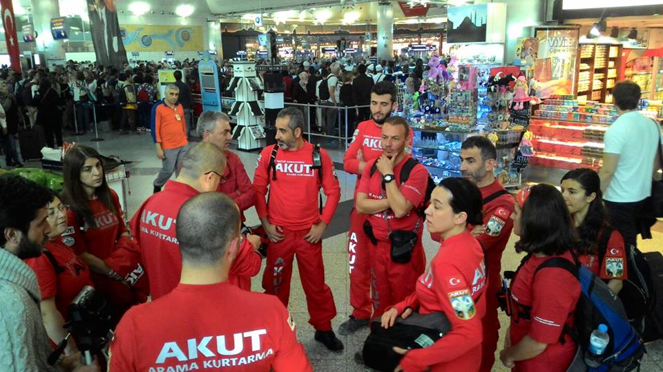 AKUT’tan Nepal’e Destek