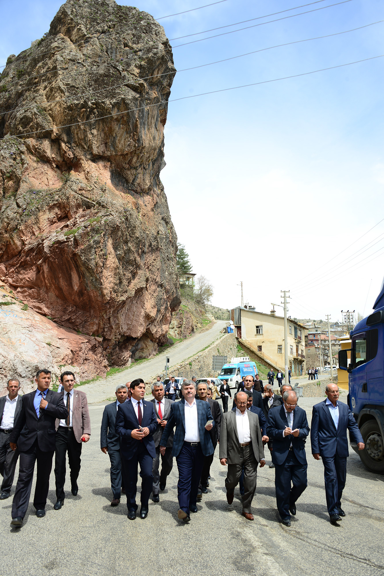 ŞEHRİN TAMAMINDA KALİTELİ YAŞAMI SAĞLAMALIYIZ