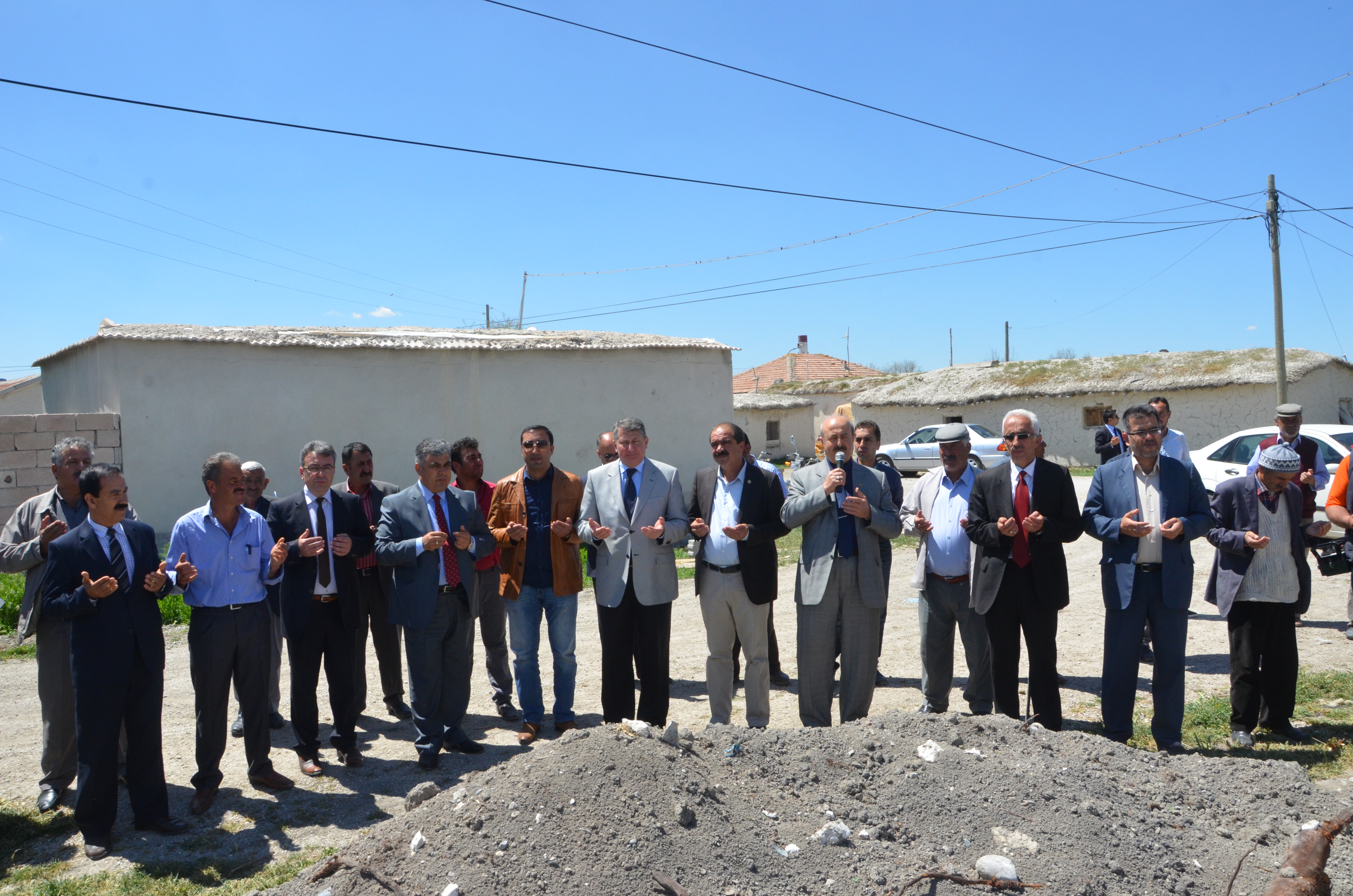 Pınarözü Cami’nin Temeli Atıldı