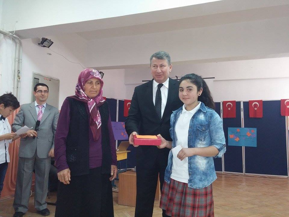 Halit Kalkan Ortaokulu, Anneler Gününü Kutladı