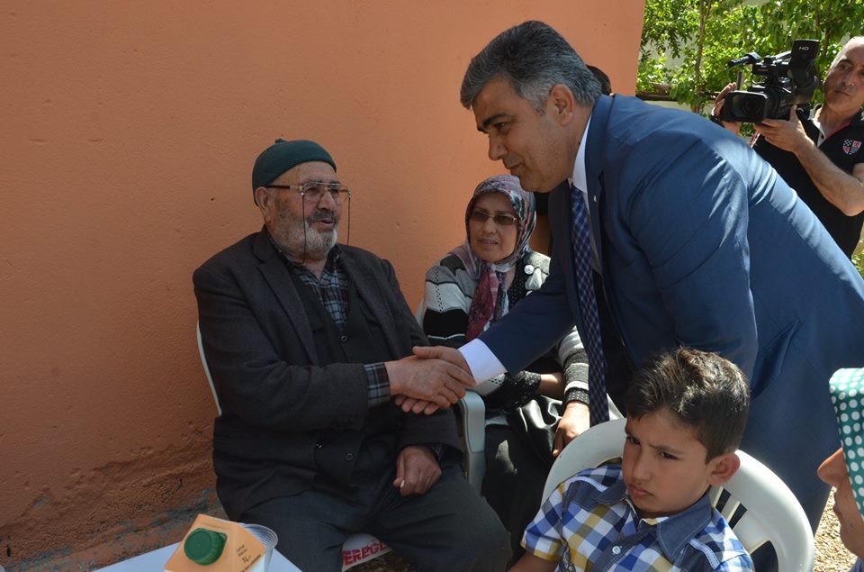 Özgüven Onkoloji Hastası Anneleri Unutmadı