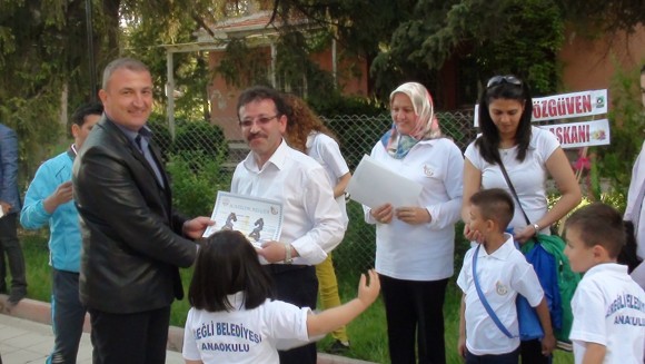 Minikler Velileri İle Satranç Oynadı