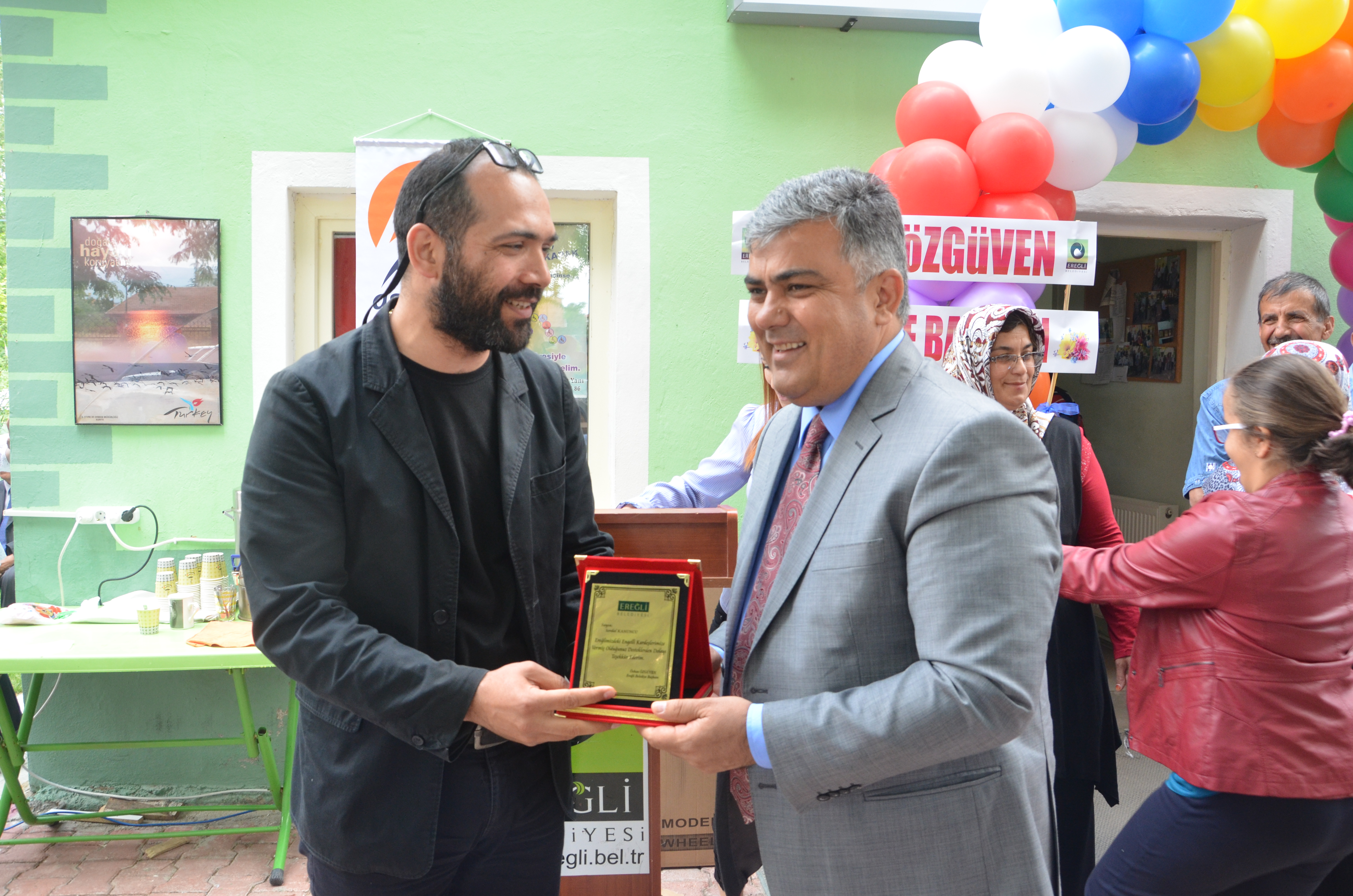 Engelsiz Yarınlar Derneği Kermesi Açıldı