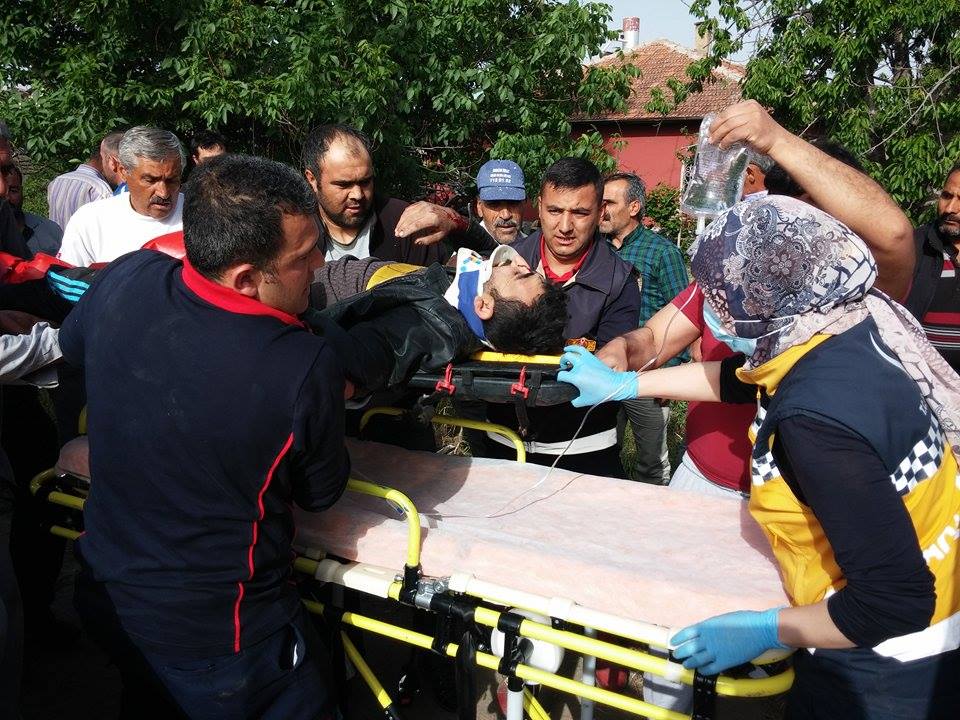 TÜRKMEN YOLUNDA CAN PAZARI YAŞANDI  2 YARALI