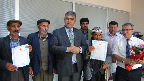 35 Yıllık Tapu Sorununa Özgüven Neşter Vurdu