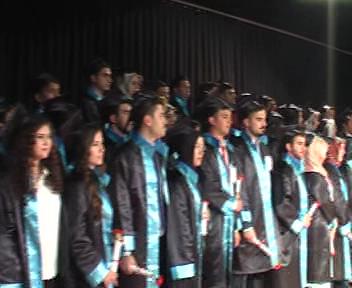 EĞİTİM FAKÜLTESİNDE MEZUNİYET  COŞKUSU