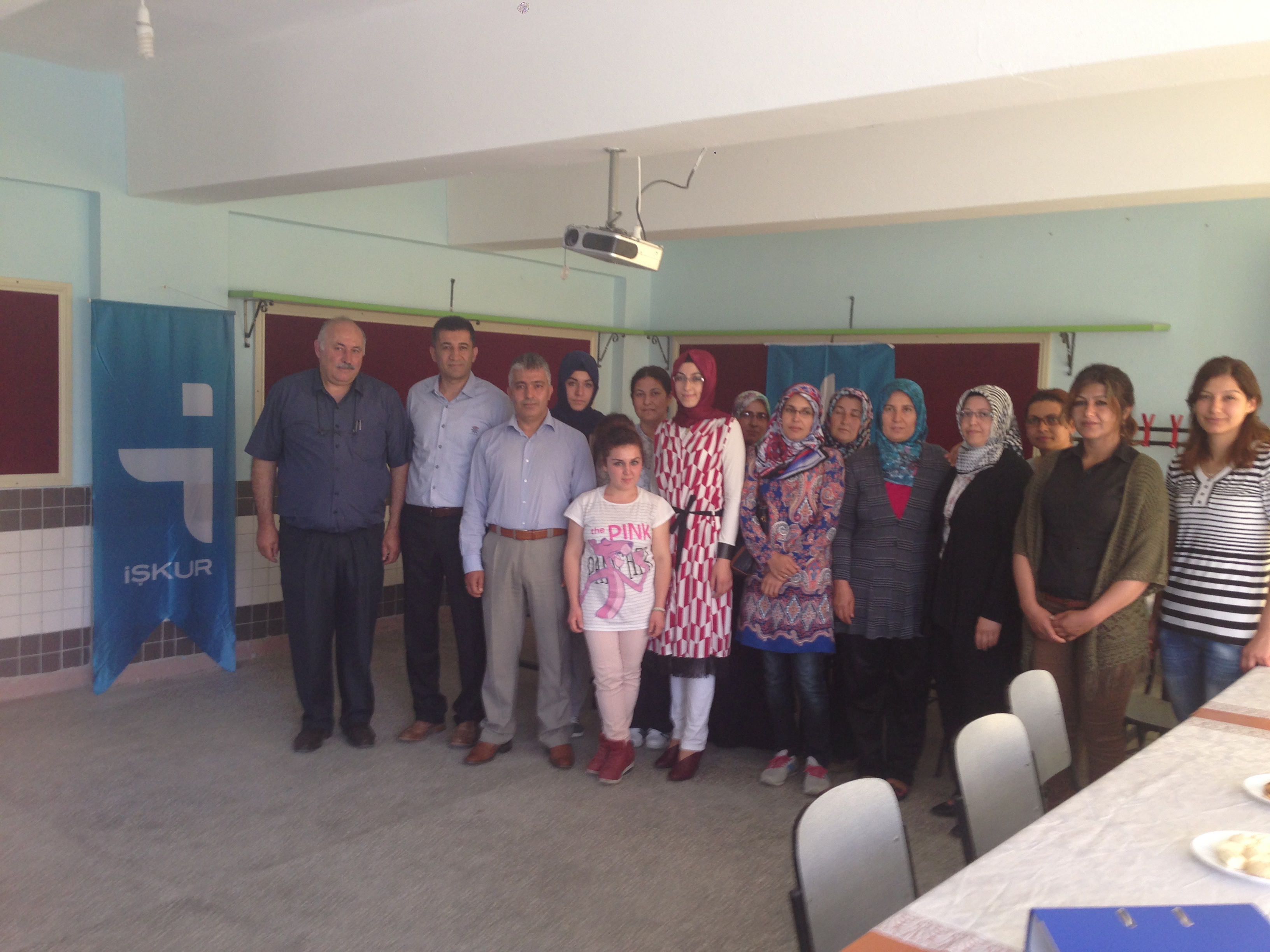 HALKAPINAR’DA İŞKUR-HALK EĞİTİM İŞBİRLİĞİ İLE ÇİNİ KURSU BAŞLADI