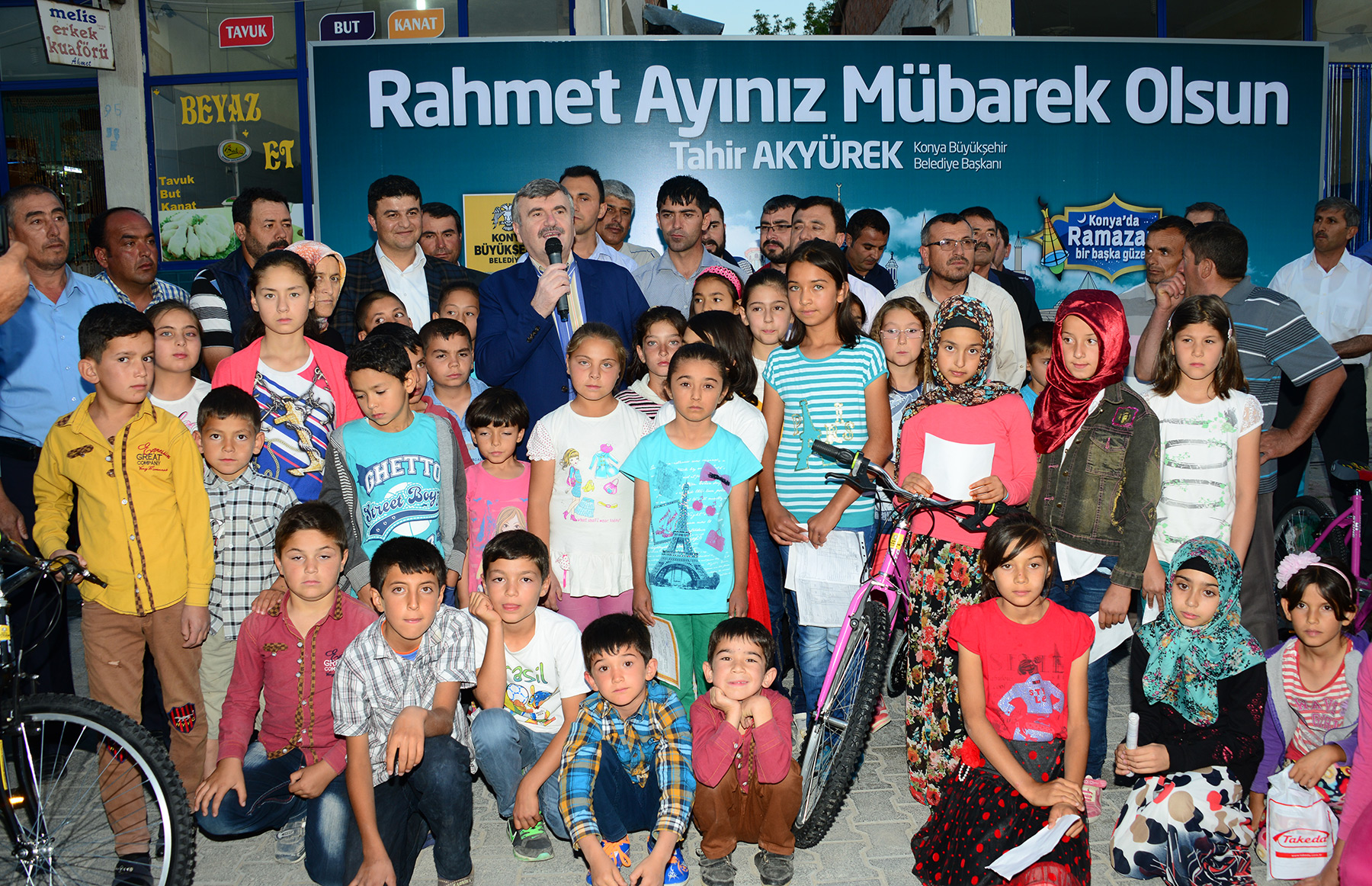 Başkan Akyürek İlçe İftarlarında Vatandaşlarla Buluşuyor