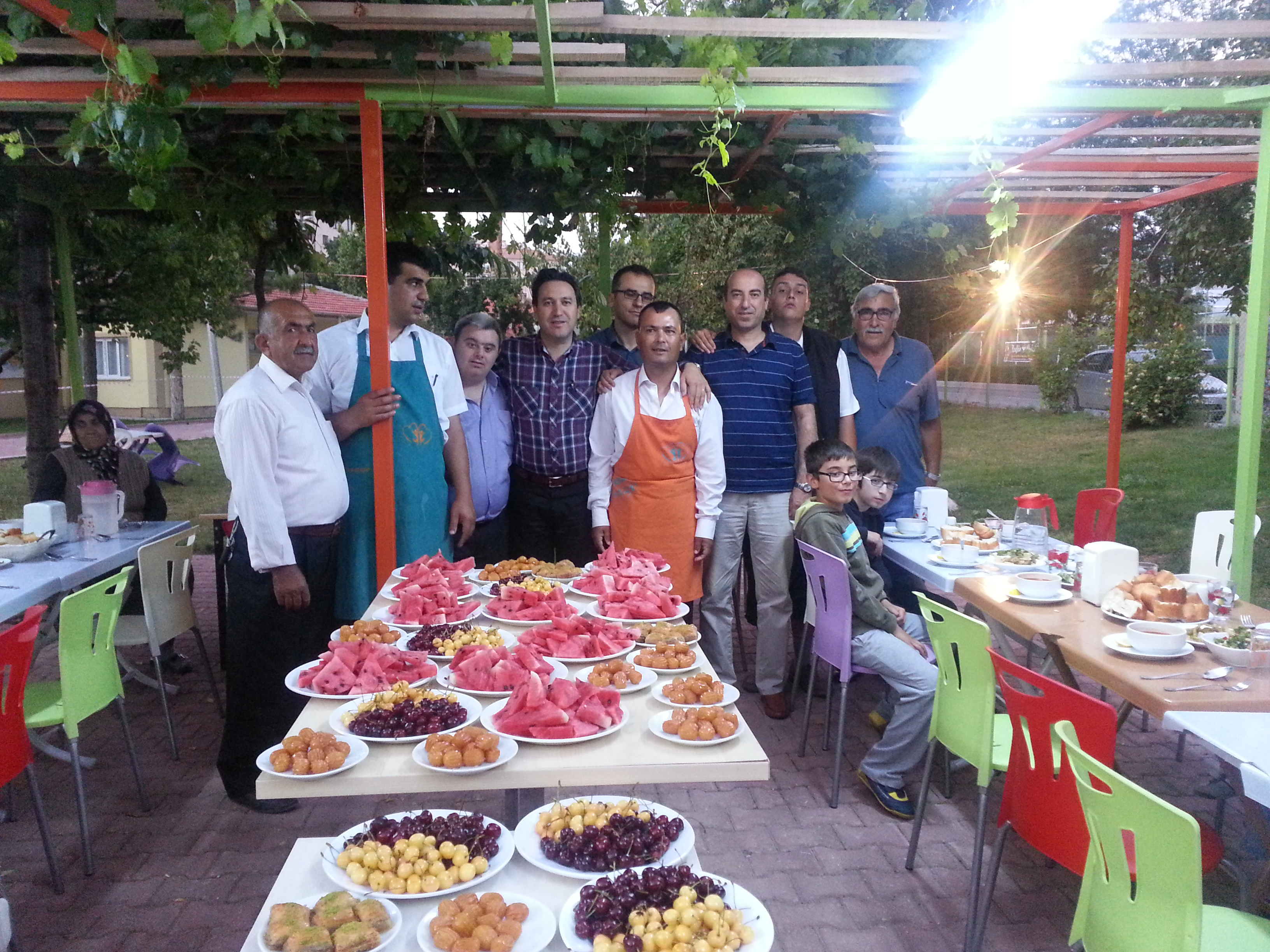 Ereğli Down Cafe Ekibi Aileleri ve Dernek Yönetimi İftarda Buluştu