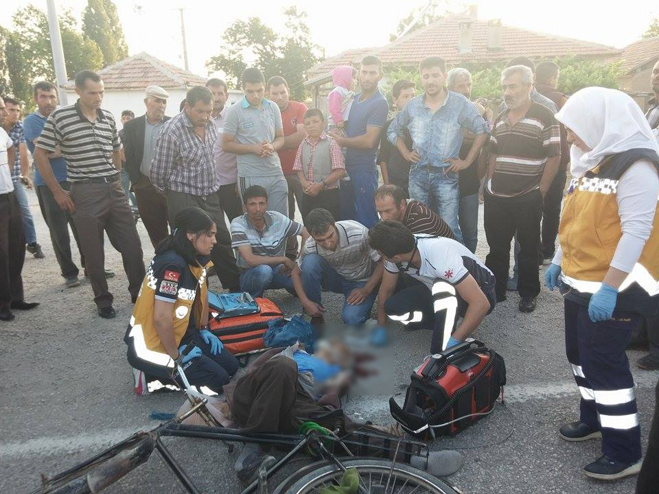 Kamyon Bisiklet Sürücüsüne Çarptı 1 Ölü