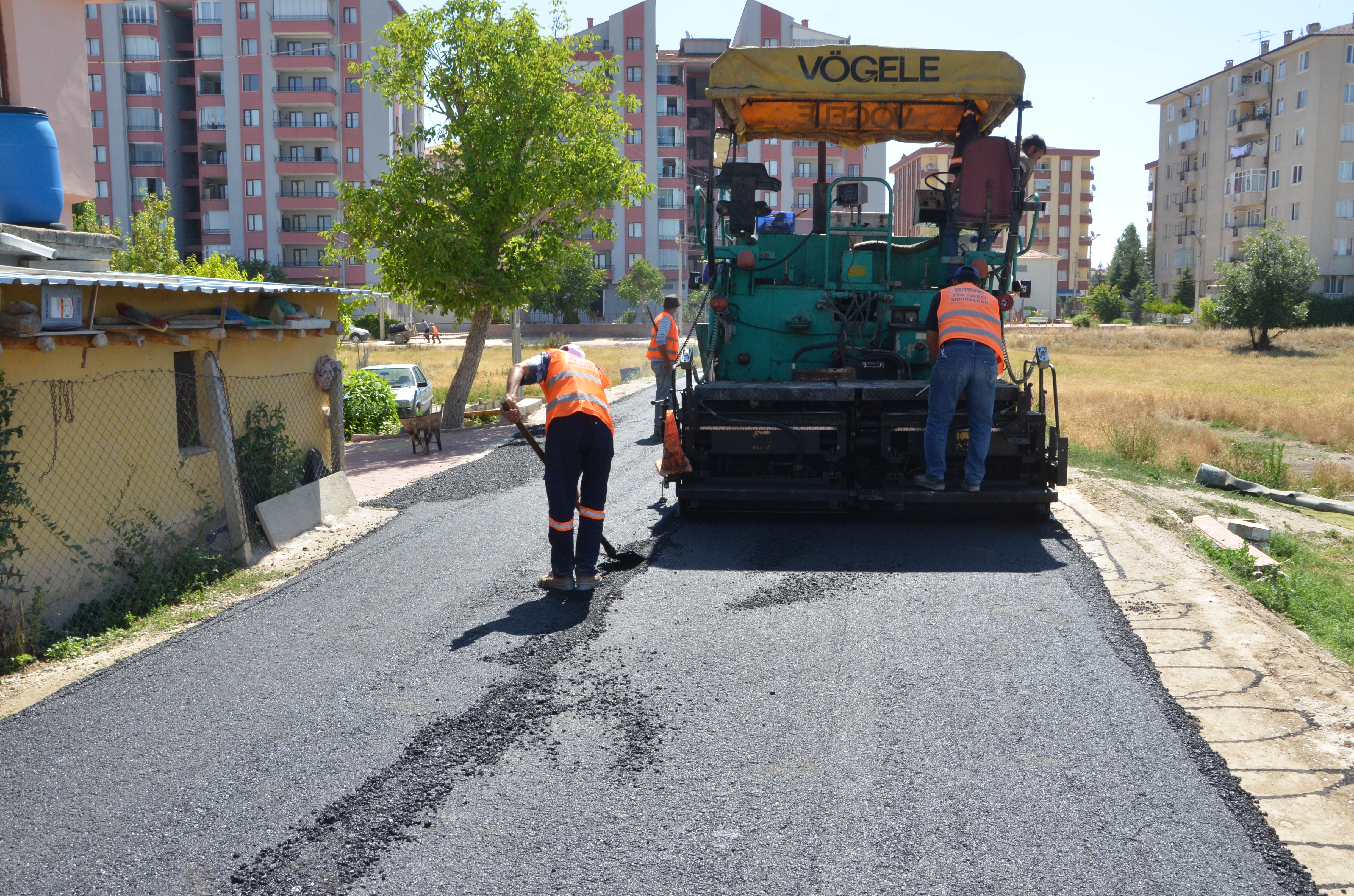 Asfalt Seferberliği Sürüyor