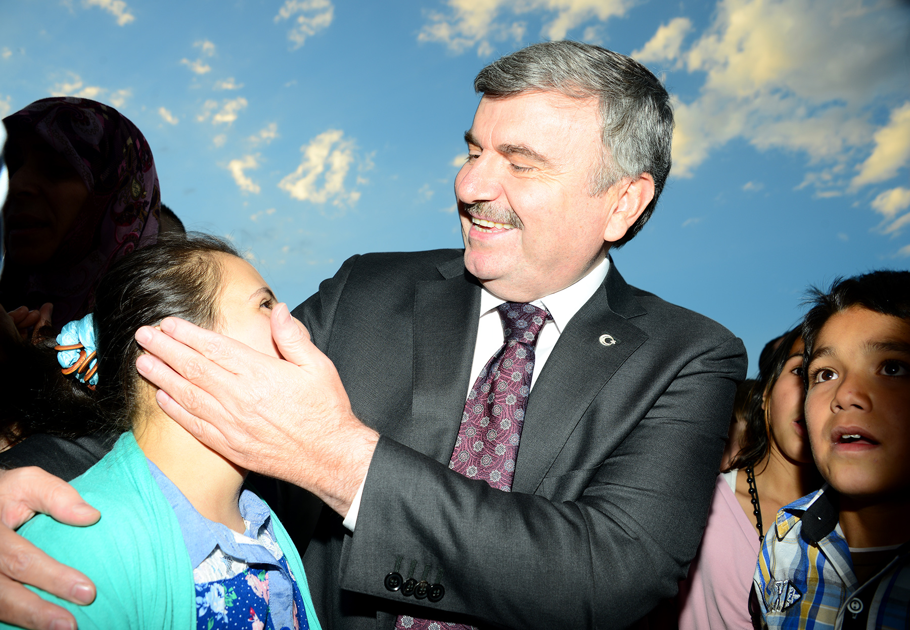 Binlerce Yetimle Mevlana Gölgesinde İftar