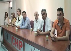 CHP İLÇE TEŞKİLATINDA PARTİLİLER BAYRAMLAŞTI