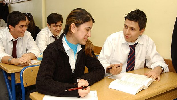 "Liselerde boş kontenjan 300 bini bulacak"