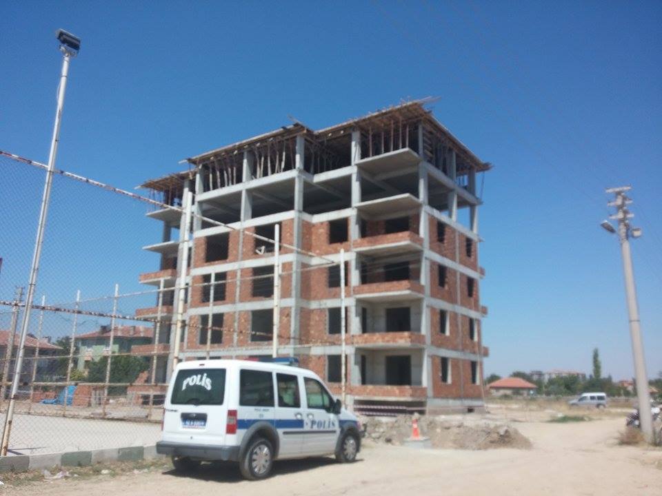 Ereğli’de yüksekten düşen işçi ağır yaralandı