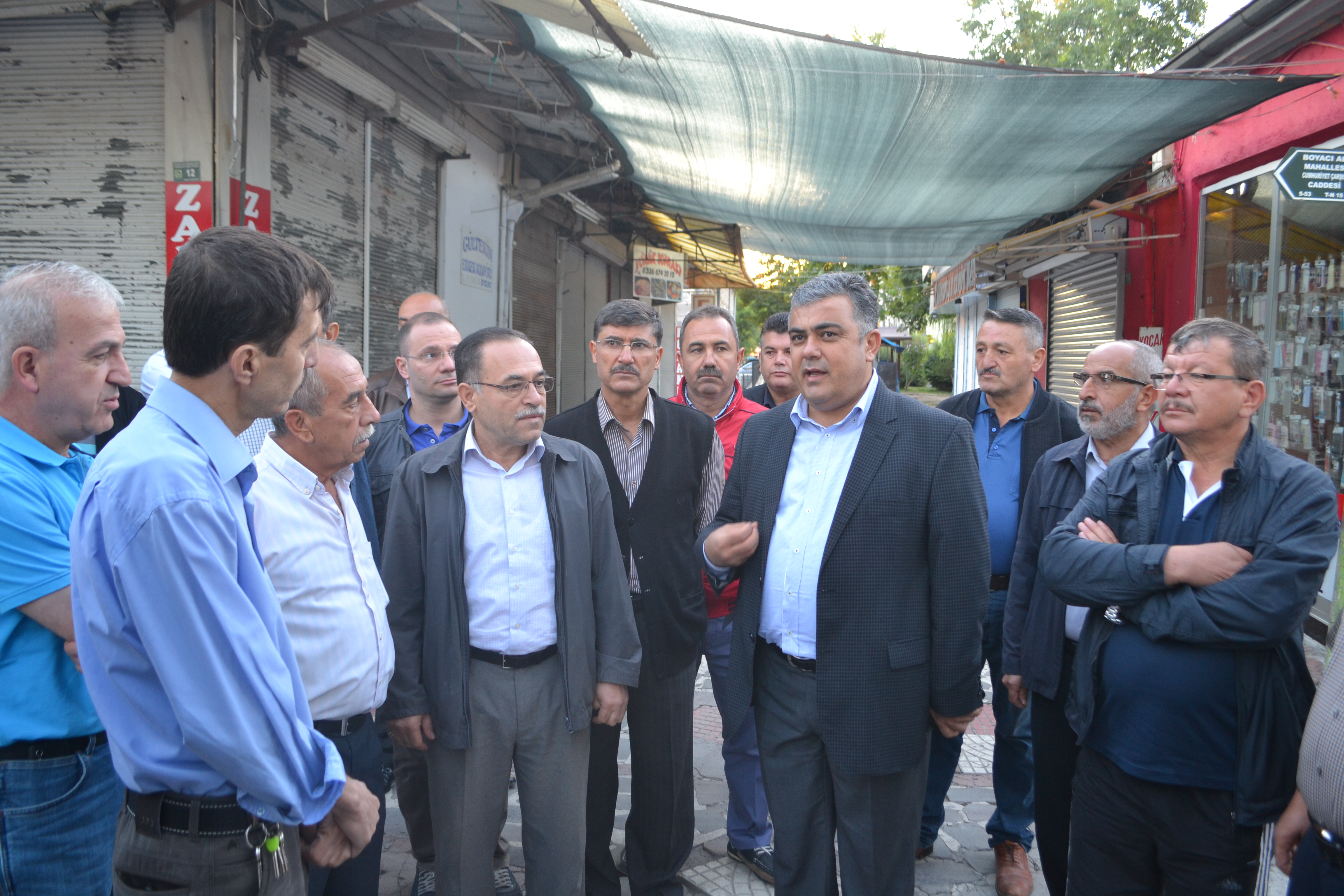 TARİHİ UZUN ÇARŞIYA BAŞKAN EL ATTI