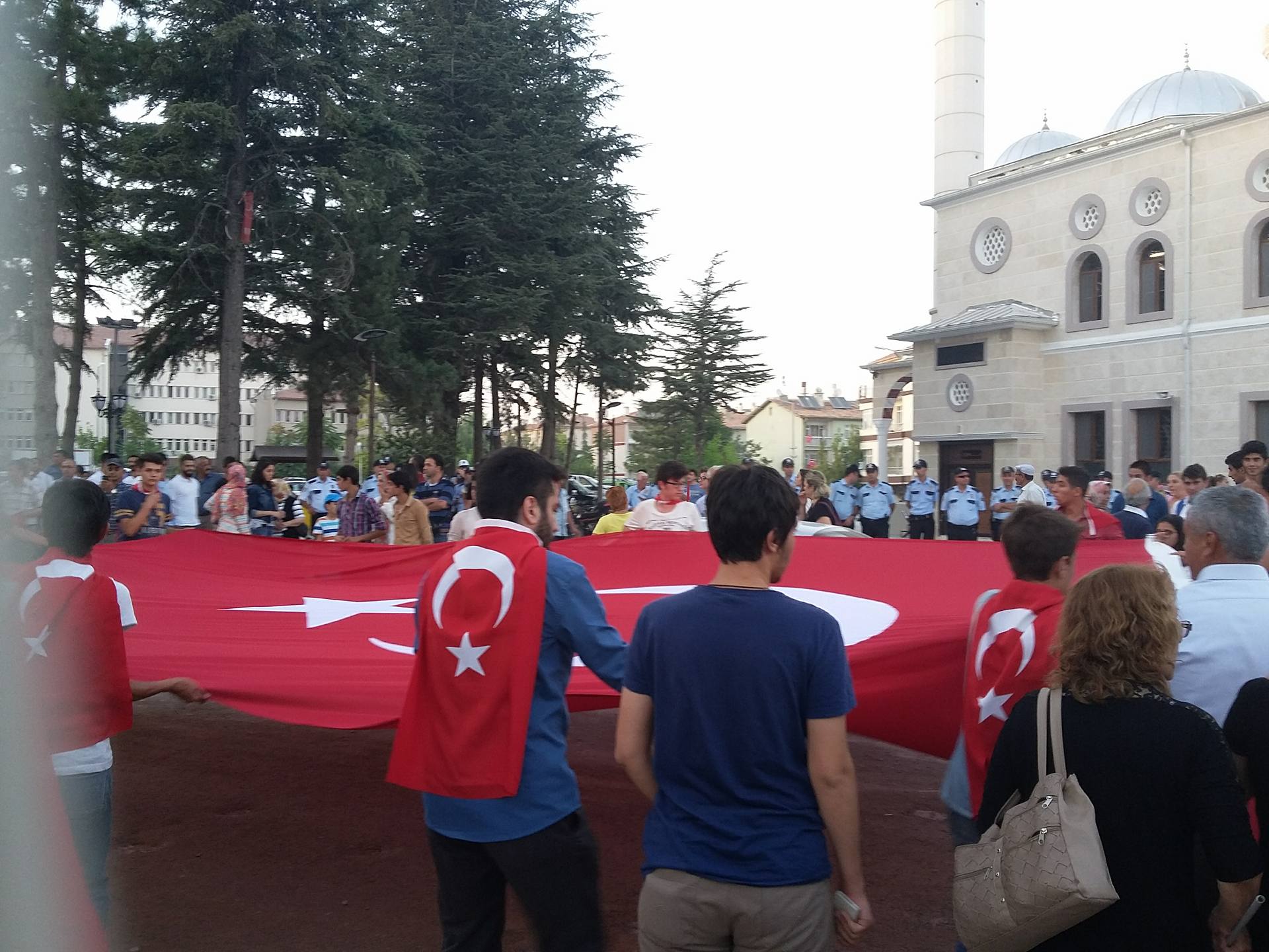 Ereğli'de Şehitlerimiz için yürüyüş düzenlendi