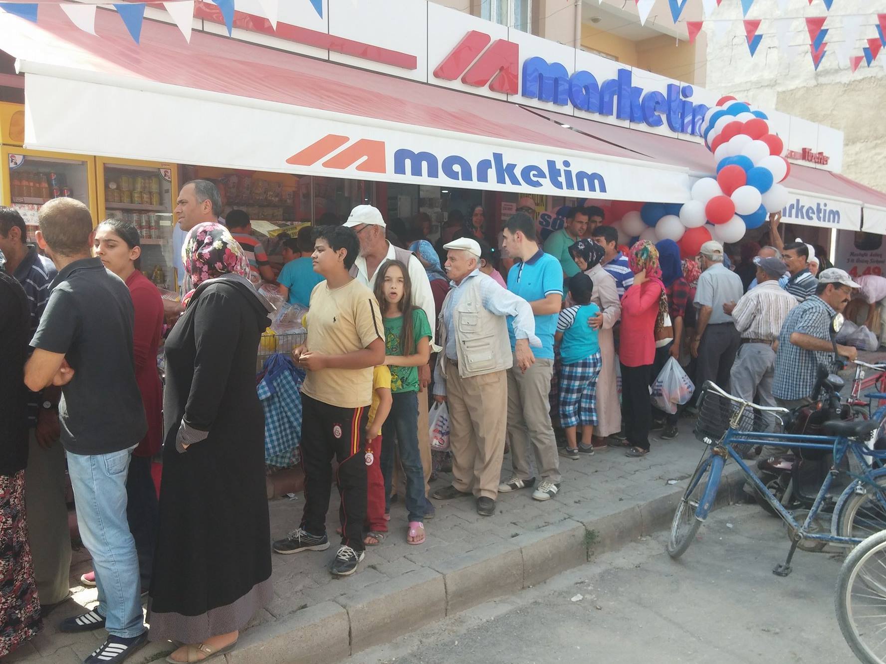 EREĞLİ’DE  MARKETİM 3. ŞUBESİNİ AÇTI