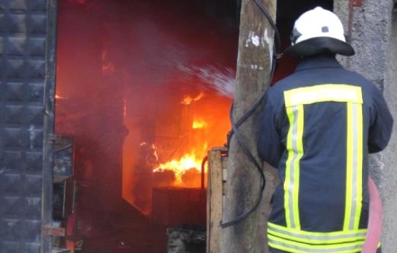 Konya'da Ev Alev Alev Yandı