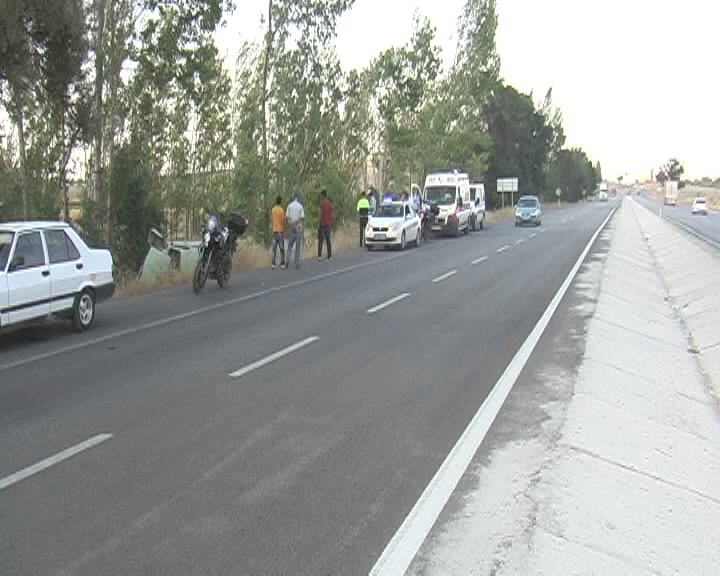 Otomobil yoldan çıktı sürücü hafif şekilde yaralandı