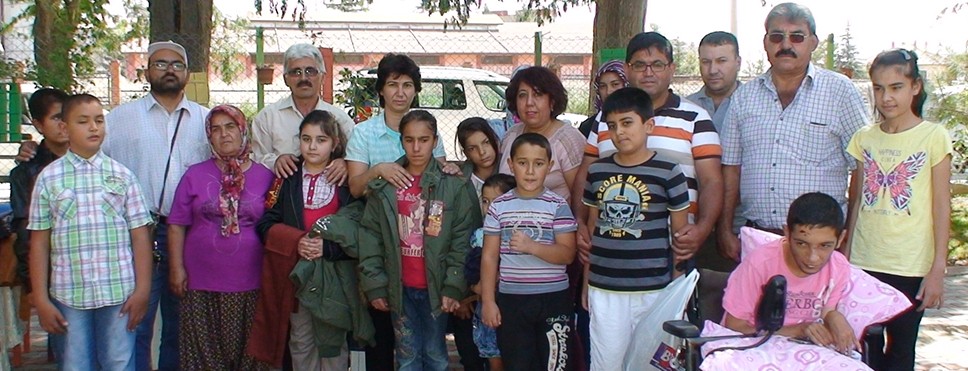 Engelli Çocukları Sevindirdiler