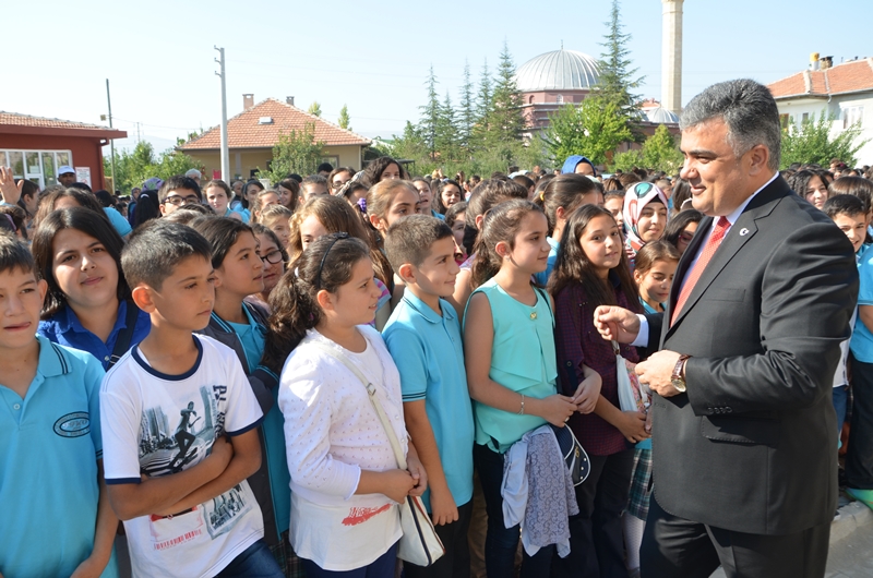Özgüven, “Ereğlililerin En Büyük Zenginliği Eğitimdir”