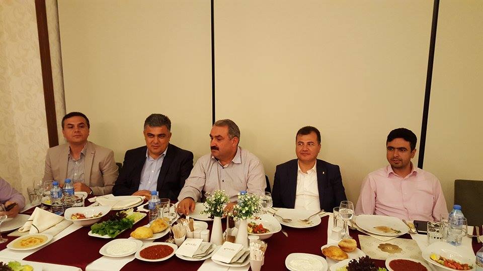 AK Parti Yönetimi ve M.v adayları basın ile buluştu