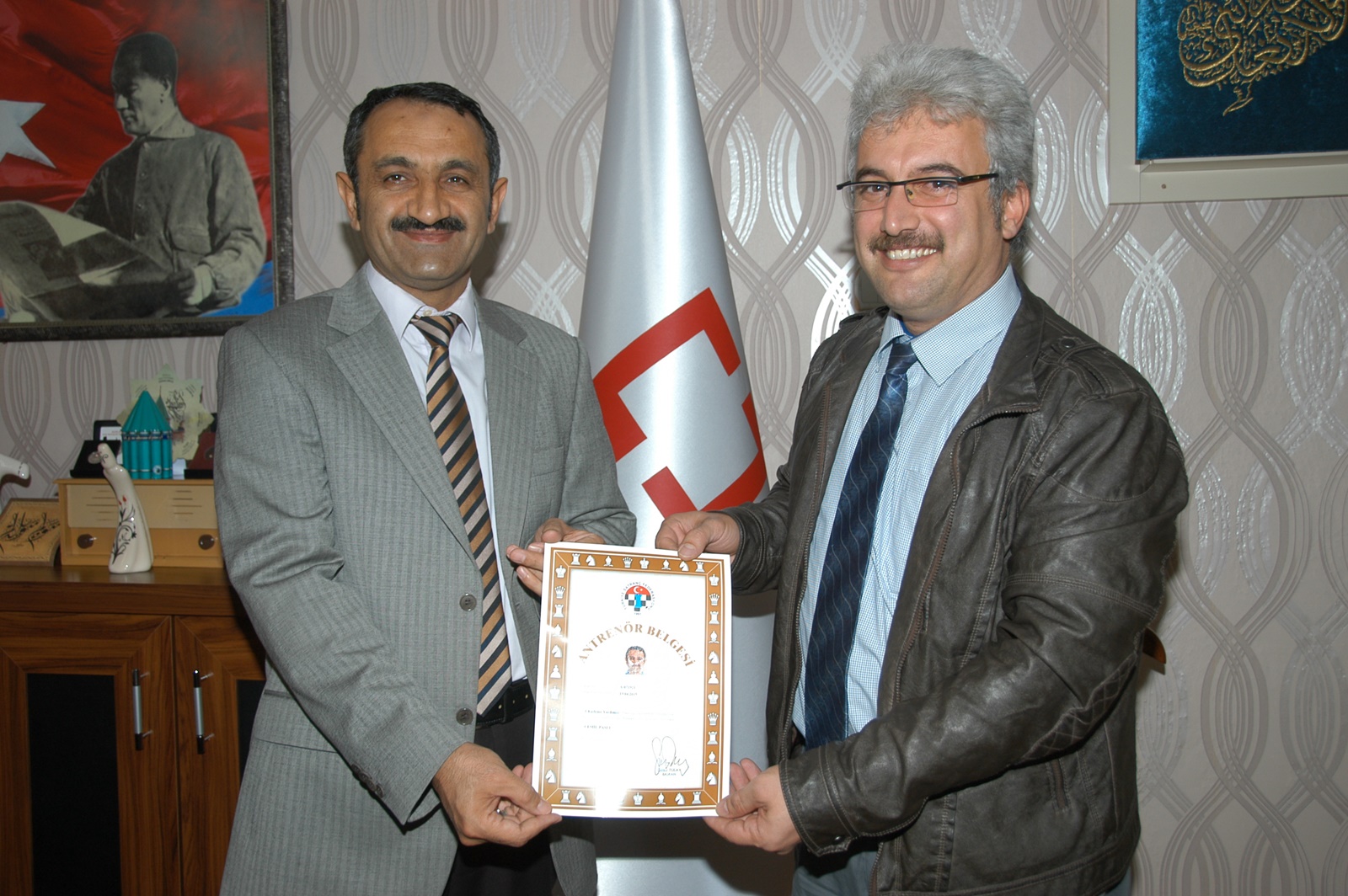 Paslı’dan “ŞAH-MAT”