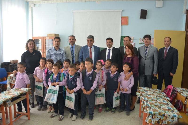 Özgüven Çocuklarla Kucaklaştı