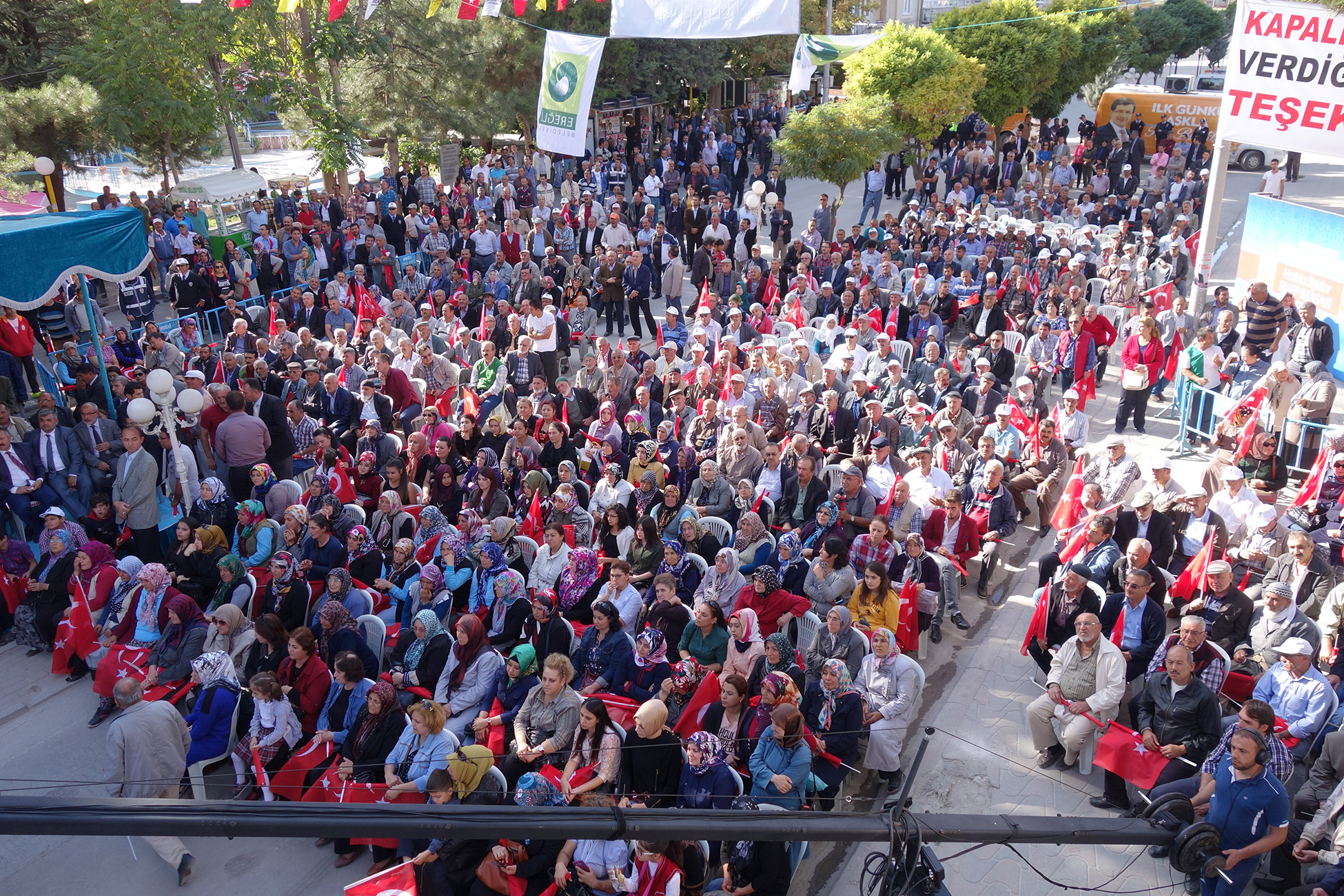 İlçelerdeki Yatırım Hamlesi 4 İlçede Birden Devam Etti