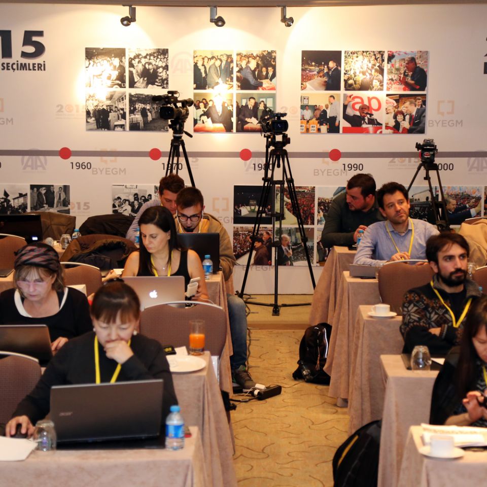 DÜNYA SEÇİM SONUÇLARINI BYEGM’DEN İZLEDİ