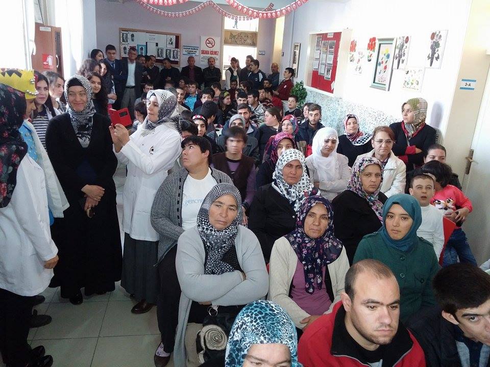 Onlar, Güle Oynaya Tarama Yaptırdılar