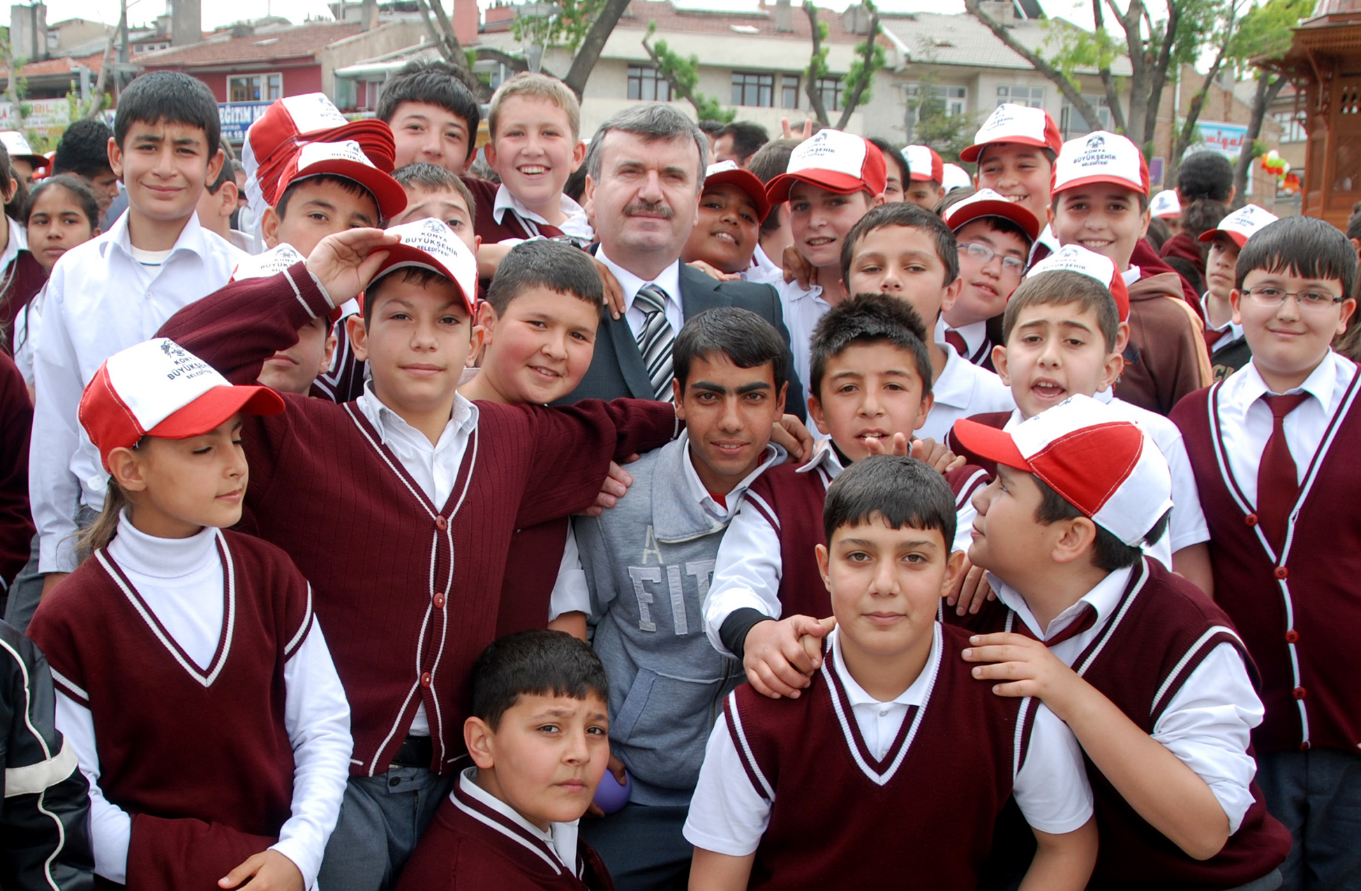 Büyükşehir’den Örnek Eğitim Desteği