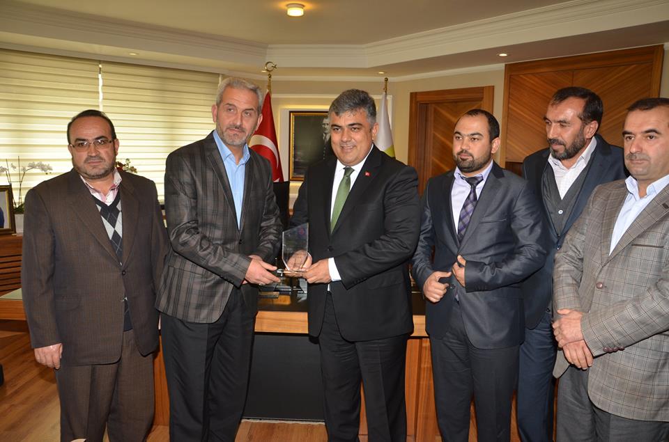 Din Görevlilerinden Başkan Özgüven’e Plaket