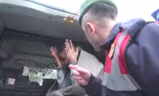 Mahkumlar kaza yaptı 1 ölü, 2 yaralı