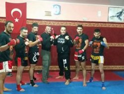 SAHİPSİZ ŞAMPİYONLAR 4’DE 4 YAPTI