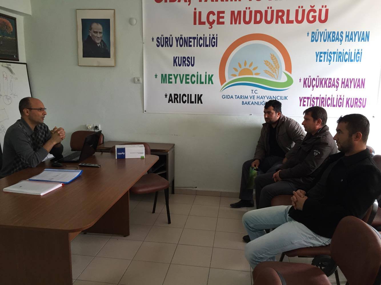 HAYVAN NAKLİYECİLERİNE YÖNELİK EĞİTİM ÇALIŞMASI DÜZENLENDİ