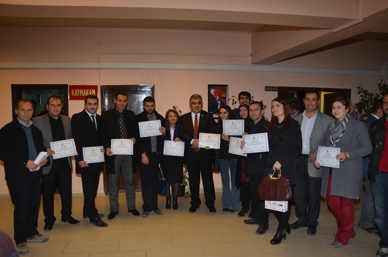 Başarılı Kursiyerlere Sertifikaları Verildi