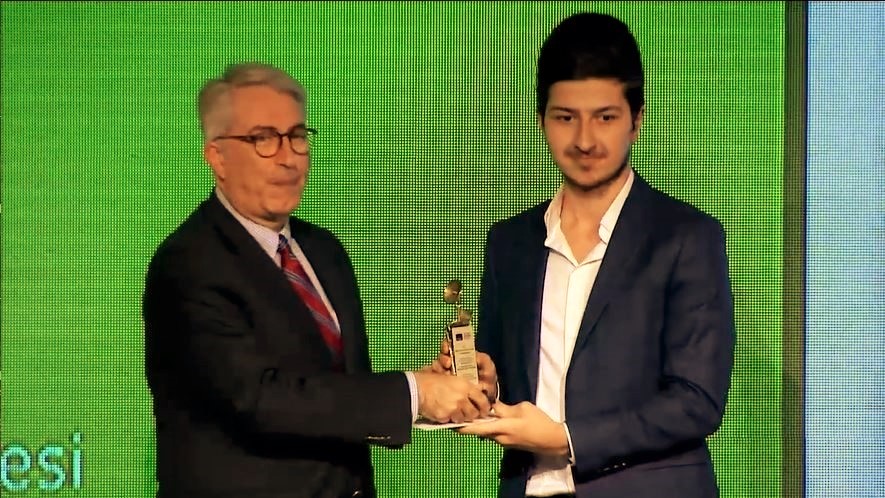 BERKİN GÜVENDİK’E  İLETİŞİM OSCARI