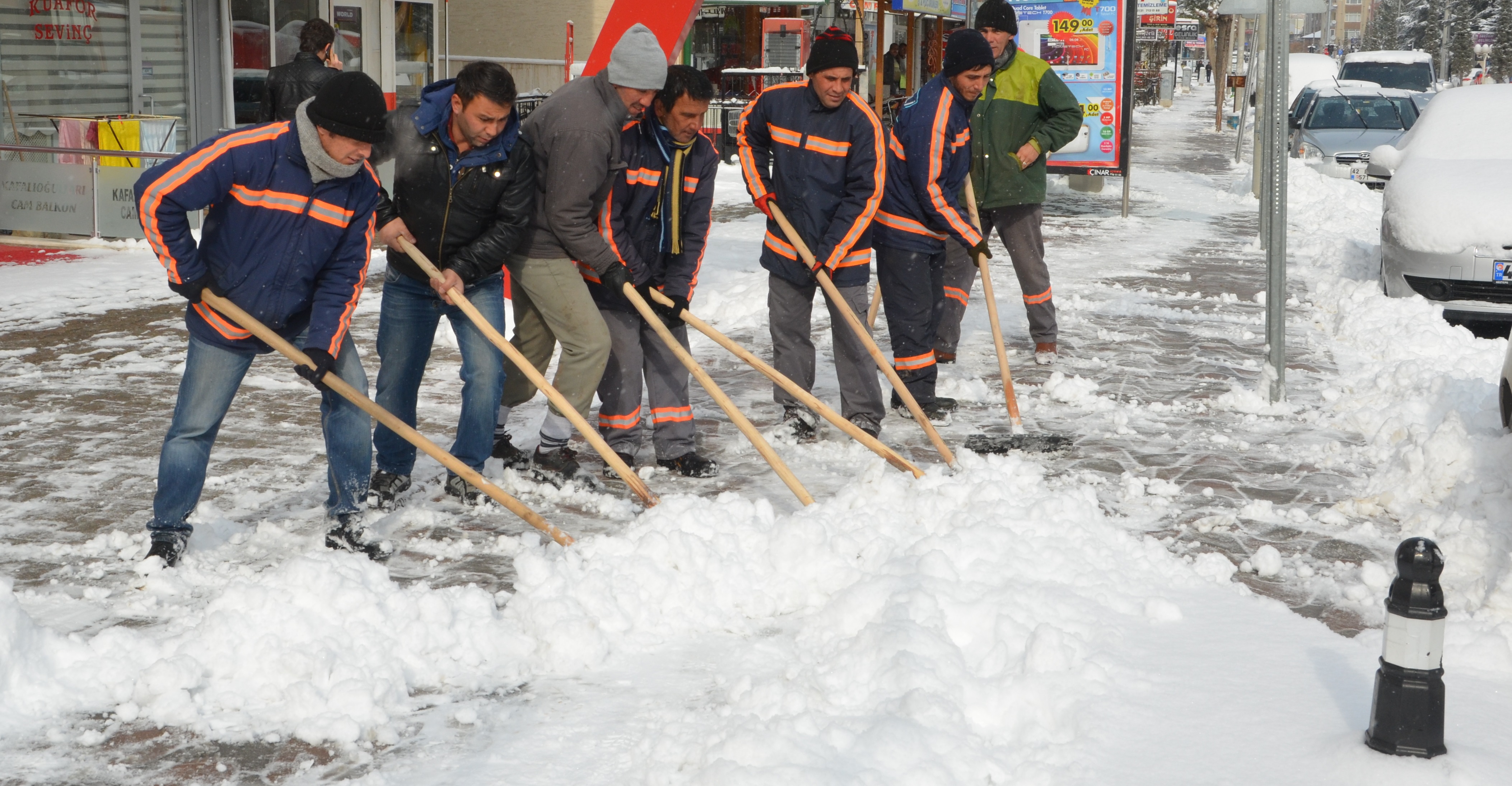Ereğli Belediyesinin Karla Mücadele Çalışmaları Sürüyor